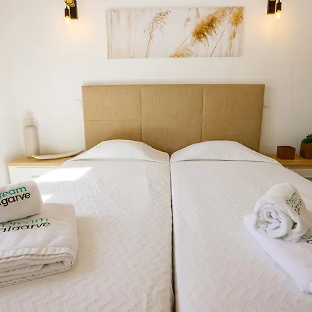 St Johns Countryside Getaway *