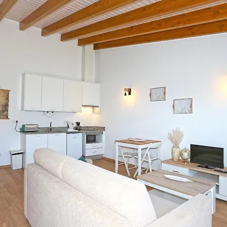 Apartament I - St Johns Countryside Getaway *